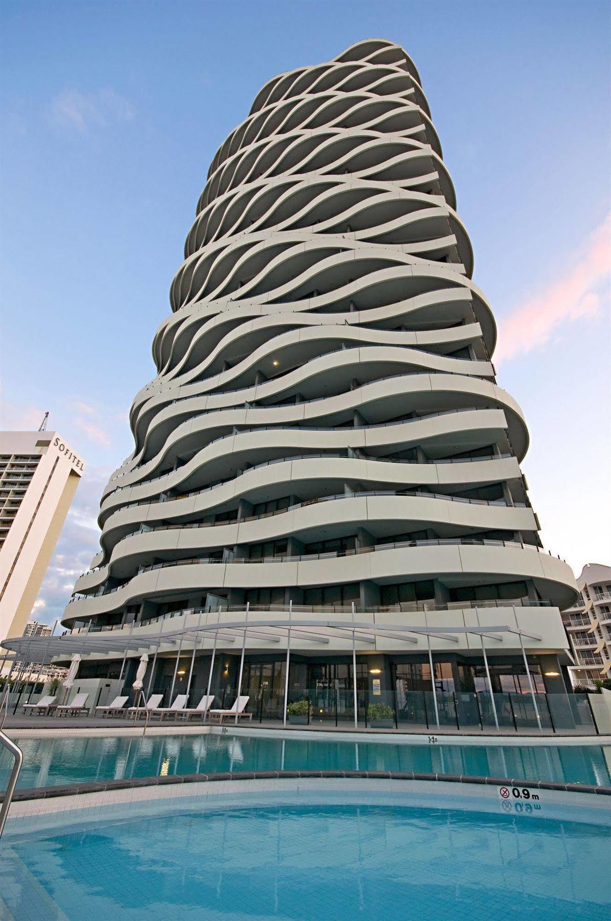 The Wave Resort Gold Coast Exterior photo